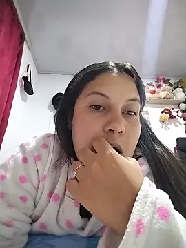Snapshot of esmeralda_jadees chatting on 06-17-26, 11:34 esmeralda jadees online show from 06-17-26, 11:34