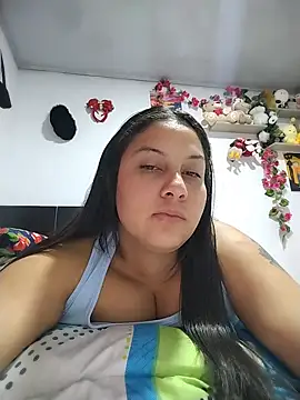 Snapshot of esmeralda_jadees chatting on 07-12-26, 01:57 esmeralda jadees online show from 07-12-26, 01:57