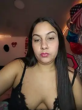 Snapshot of esmeralda_jadees chatting on 07-18-26, 12:04 esmeralda jadees online show from 07-18-26, 12:04