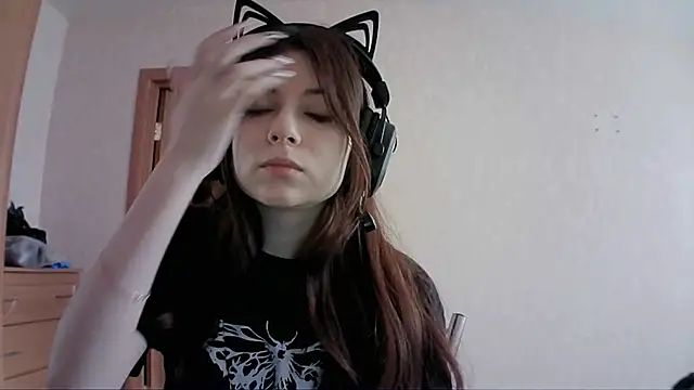 Snapshot of RendyDow chatting on 03-18-25, 07:19 RendyDow online show from 03-18-25, 07:19