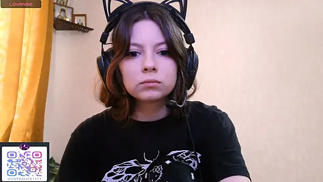 Snapshot of RendyDow chatting on 09-17-25, 08:16 RendyDow online show from 09-17-25, 08:16