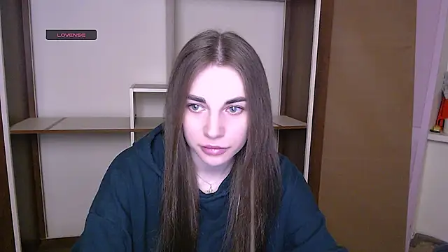 MiaDari  online show from 03-17-25, 07:35