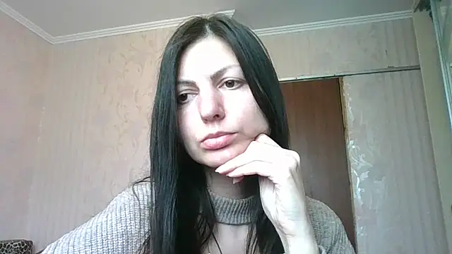 AliseWats online show from 03-12-25, 01:51