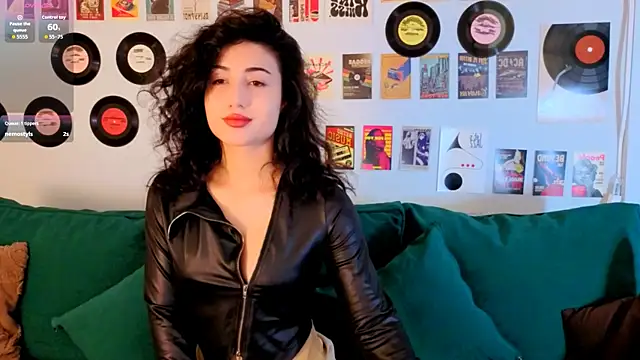 Maya Rogerss online show from 07-28-26, 02:57