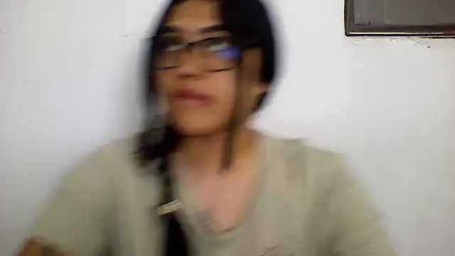 Snapshot of Harris_Annie chatting on 09-18-25, 10:01 Harris Annie online show from 09-18-25, 10:01