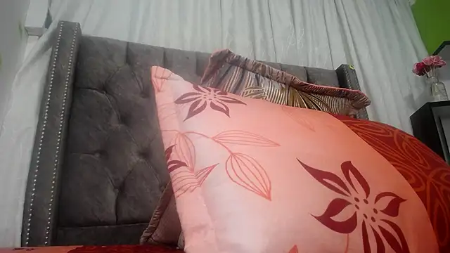 ANA-BULLOCK- online show from 09-17-25, 12:18