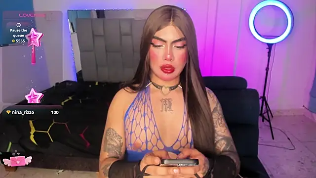 Sophie whitexxx online show from 07-23-26, 11:35