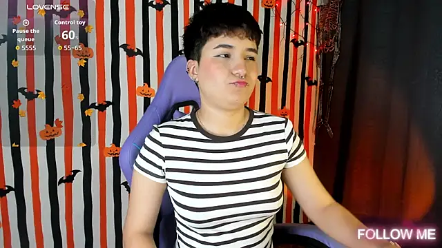 emma cute7 online show from 10-18-25, 03:31