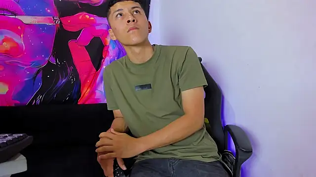 MAXXY CUTE online show from 03-13-25, 05:07