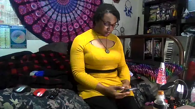 GardeniaFields online show from 11-26-25, 01:39