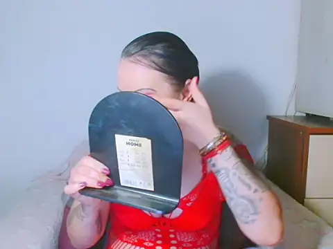 Aliceessencex online show from 01-26-25, 02:14