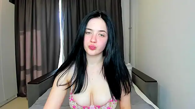 Snapshot of Minx_Night_CityXq chatting on 05-27-26, 01:57 Minx Night CityXq online show from 05-27-26, 01:57