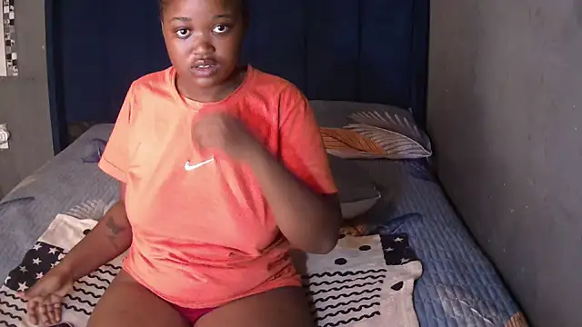 SexyShybarbie online show from 04-06-26, 04:57