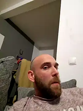 Snapshot of Smokeym123 chatting on 03-19-25, 11:25 Smokeym123 online show from 03-19-25, 11:25