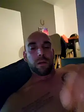 Snapshot of Smokeym123 chatting on 09-13-25, 09:14 Smokeym123 online show from 09-13-25, 09:14