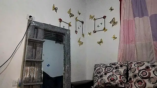 Milu curly online show from 09-20-25, 05:19