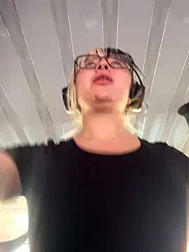 VictoriaGerard Pink online show from 09-22-25, 01:02