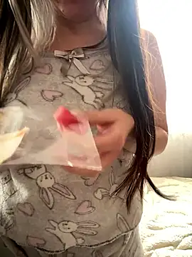 VictoriaGerard Pink online show from 01-13-26, 05:40