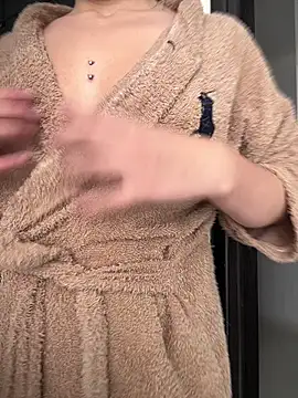 VictoriaGerard Pink online show from 04-07-26, 08:20