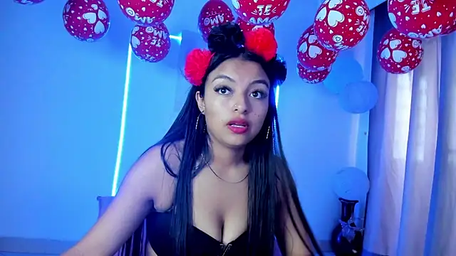 sweet cinamon online show from 11-12-25, 06:52