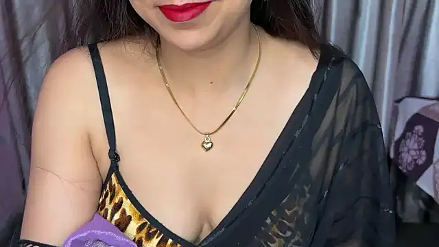 Eeraa  online show from 04-22-26, 01:52