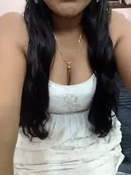 Snapshot of priya_00143 chatting on 07-29-26, 05:00 priya 00143 online show from 07-29-26, 05:00