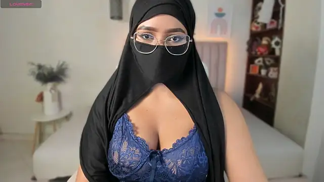 Sasha Anaan online show from 01-19-26, 03:32