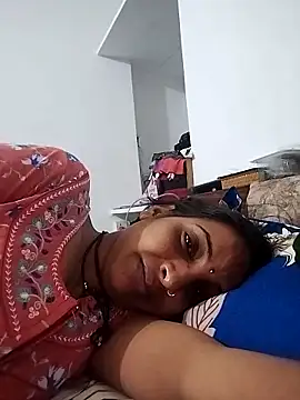 Hotty-Nidhi online show from 03-14-25, 04:40