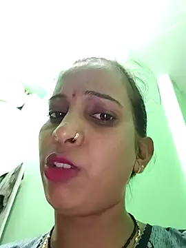 Hotty-Nidhi online show from 10-24-25, 02:46