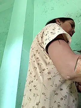 Hotty-Nidhi online show from 03-02-26, 05:08