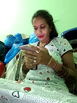 Hotty-Nidhi online show from 03-21-26, 04:54