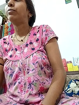 Hotty-Nidhi online show from 04-12-26, 04:06
