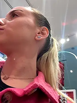 AlexisWhit online show from 11-01-25, 08:49