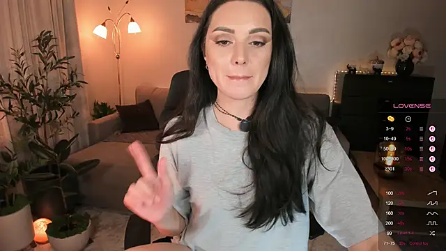 Viki Bellson online show from 11-28-25, 05:37