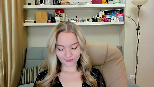 Kara Smith  online show from 12-01-24, 09:26