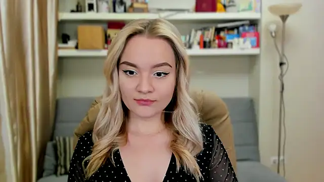 Kara Smith  online show from 09-13-25, 09:47