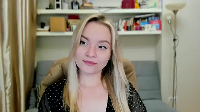 Kara Smith  online show from 09-18-25, 10:01