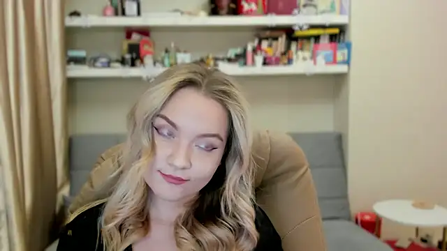 Kara Smith  online show from 02-21-26, 12:22