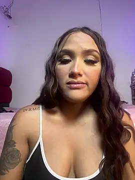 Snapshot of iamsara_21 chatting on 07-17-26, 04:19 iamsara 21 online show from 07-17-26, 04:19