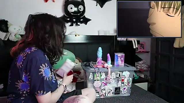 Devil And Princess online show from 12-18-25, 01:22