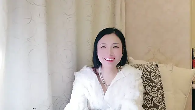 Rachel-6600 online show from 11-18-25, 04:00