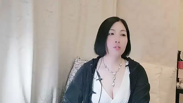 Snapshot of Rachel-6600 chatting on 04-17-26, 03:04 Rachel-6600 online show from 04-17-26, 03:04