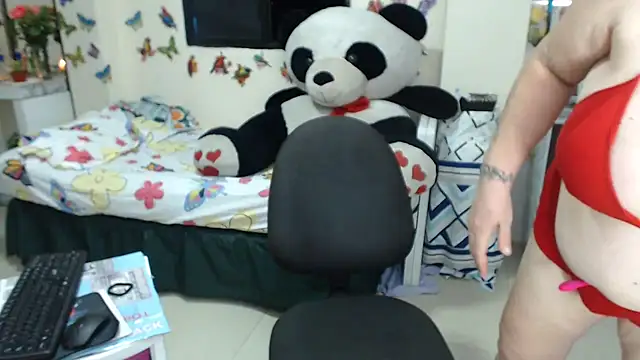 Olgahunder online show from 07-21-26, 06:05