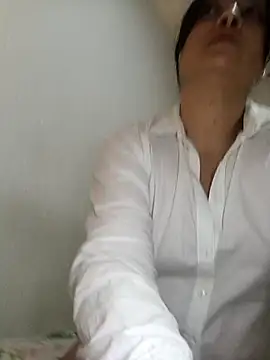 Snapshot of megan_milf79 chatting on 04-25-26, 01:30 megan milf79 online show from 04-25-26, 01:30