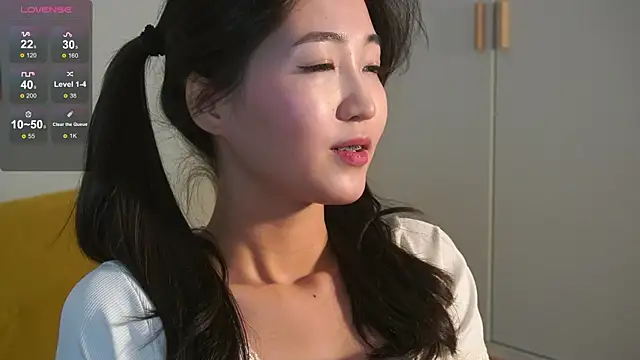 SeulBi online show from 03-13-25, 12:02