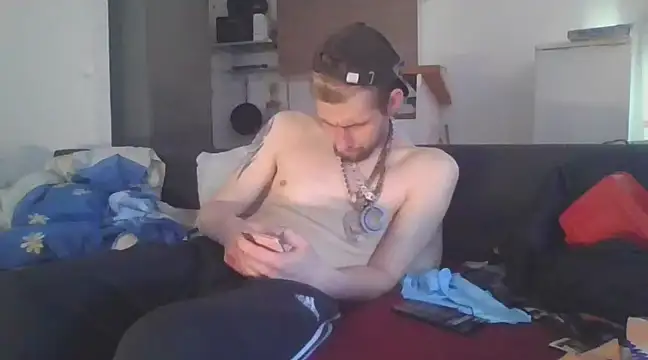 Snapshot of ThePython666 chatting on 03-17-25, 10:49 ThePython666 online show from 03-17-25, 10:49