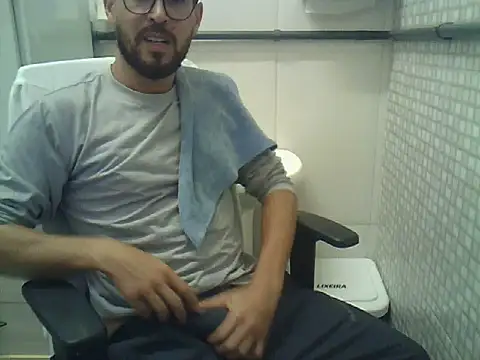 pdasgyn online show from 07-06-26, 07:16