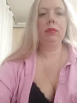 Snapshot of Irina3718 chatting on 03-13-25, 08:22 Irina3718 online show from 03-13-25, 08:22
