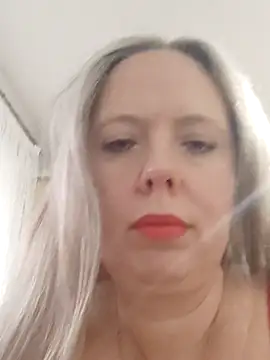 Snapshot of Irina3718 chatting on 10-01-25, 01:17 Irina3718 online show from 10-01-25, 01:17