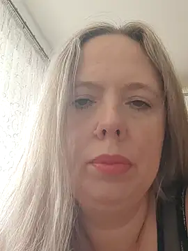 Snapshot of Irina3718 chatting on 10-13-25, 09:31 Irina3718 online show from 10-13-25, 09:31